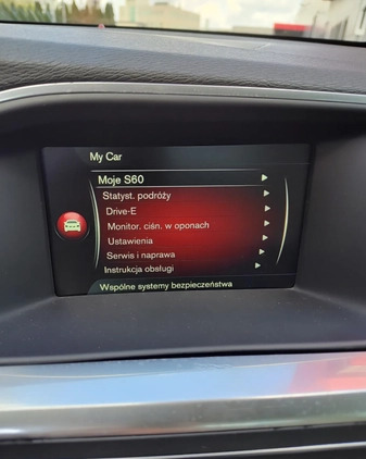 Volvo S60 cena 62900 przebieg: 141000, rok produkcji 2017 z Warszawa małe 232